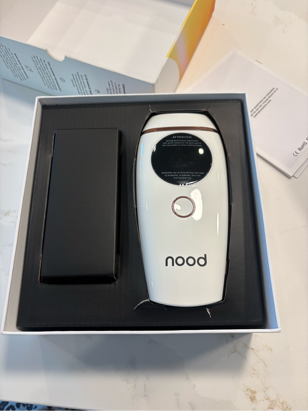 The Flasher 2.0 IPL Hair Removal Device - White - Picture 3 of 3
